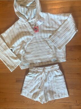 Roxy Cream Striped Hooded Top & Shorts